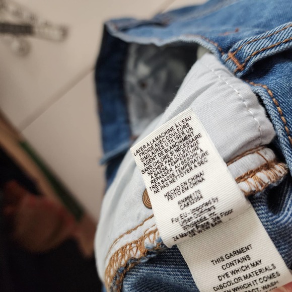 Free People Loving Good Vibrations Shorts Raw Hem Size 25 - Picture 3 of 6